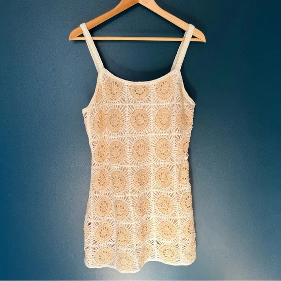 Zara Medium White and Tan Crochet Mini Summer | Boho Dress - Picture 3 of 9